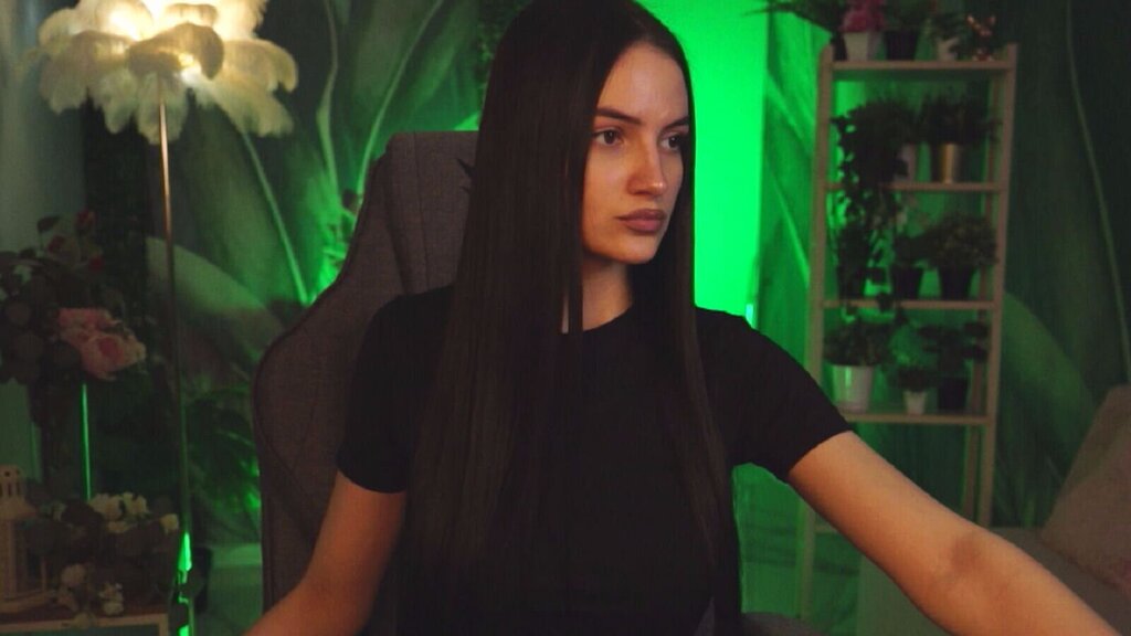 StellaCrowe