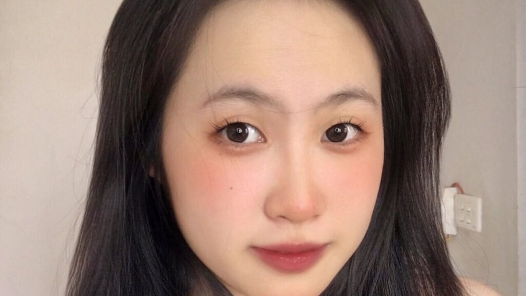YenaHelen