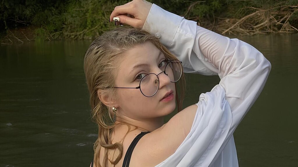 JosefinaWinford